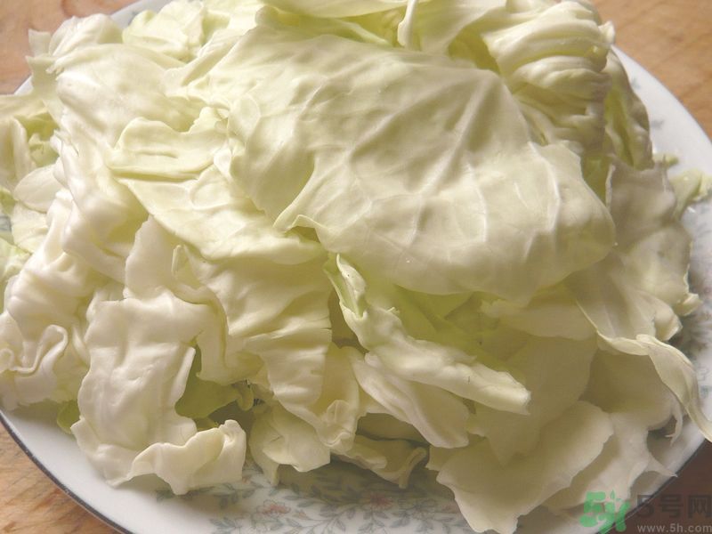 包菜榨汁要加水嗎？包菜汁怎么做？