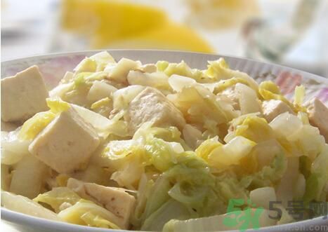 包菜可以和豆腐一起炒嗎？包菜能和豆腐一起吃嗎？