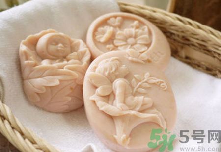 女子母乳做香皂賣(mài) 母乳香皂怎么樣？