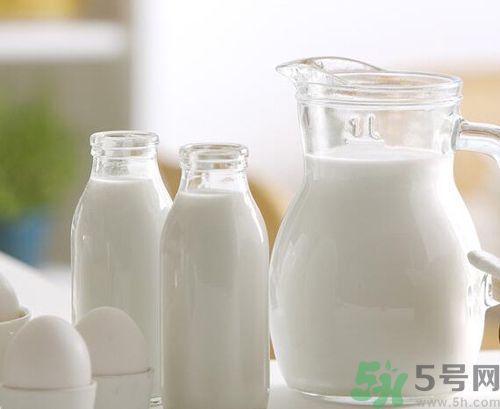 吃山楂可以喝牛奶嗎？山楂能和牛奶一起吃嗎？