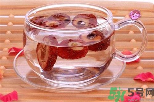 山楂枸杞一起泡水喝好嗎？山楂枸杞一起泡水喝有什么好處？