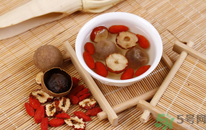 山楂紅棗一起泡水喝好嗎？山楂紅棗一起泡水喝有什么好處？