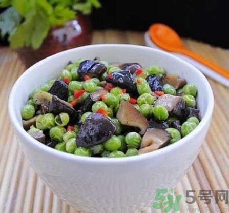 豌豆可以和香菇一起炒嗎？豌豆和香菇一起吃好嗎？
