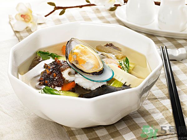 中學(xué)生能吃海參嗎？中學(xué)生吃海參好不好？