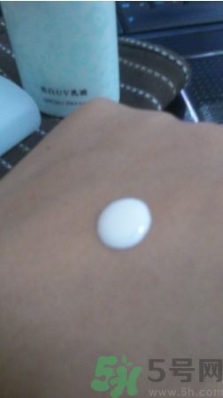 sofina蘇菲娜防曬霜要卸妝嗎？sofina防曬區(qū)別有哪幾種