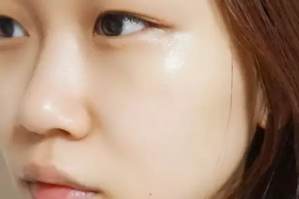 春雨黑盧卡面膜臉正在過(guò)敏可以用嗎？臉上過(guò)敏能用春雨黑盧卡面膜嗎