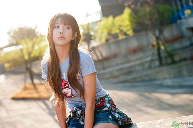 初中女生月經(jīng)不規(guī)律怎么回事？初中生月經(jīng)不準(zhǔn)怎么辦？