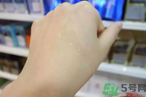 AHC神仙水效果怎么樣？AHC神仙水怎么用？