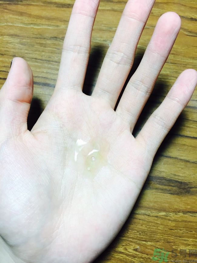 科顏氏藜麥煥膚精華怎么樣？科顏氏藜麥煥膚精華好用嗎