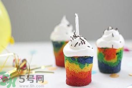 彩虹雪糕怎么做？彩虹雪糕做法視頻