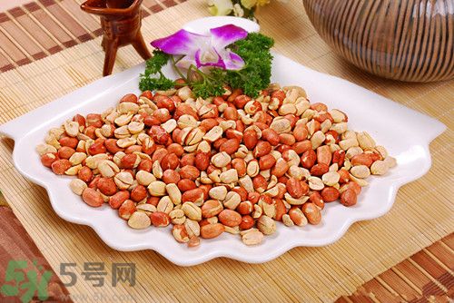 花生沒(méi)炒熟怎么辦?花生沒(méi)炒熟能吃嗎