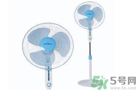怎樣清洗小型電風(fēng)扇？清洗小型電風(fēng)扇的方法