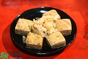 臭豆腐能帶上飛機(jī)嗎？坐飛機(jī)能帶臭豆腐嗎？