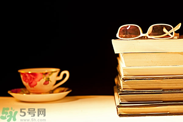 熬夜第二天怎么保持精神？熬夜第二天頭疼怎么辦？