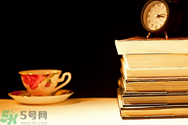 熬夜第二天怎么保持精神？熬夜第二天頭疼怎么辦？