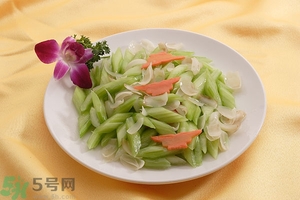 芹菜對胃好嗎？芹菜對胃病的作用？