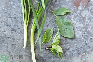 隔夜的韭菜能吃嗎？韭菜炒熟后第二天能吃嗎？