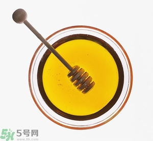 蜂蜜水隔夜還能喝嗎？蜂蜜水第二天還能喝嗎？