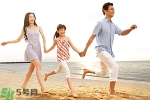 第一次來月經(jīng)能游泳嗎？經(jīng)期不適怎么緩解？