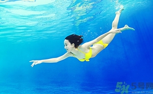 潛水能化妝嗎？女生潛水可以不可以化妝？