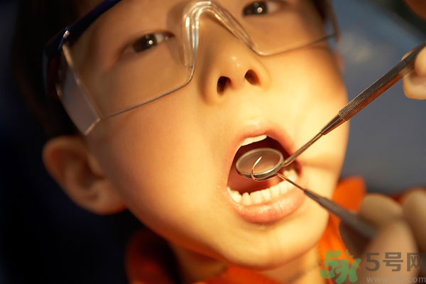 青少年牙齒松動怎么辦？青少年怎么保護牙齒？