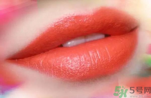怎么選擇適合自己的口紅顏色？口紅顏色怎么選？