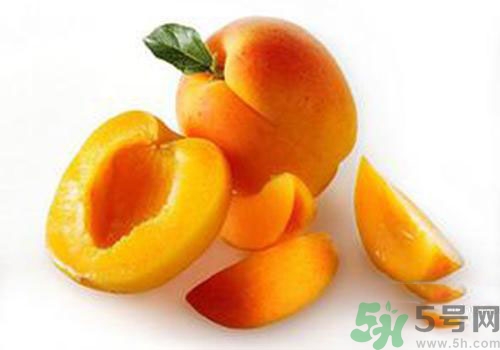 杏子沒(méi)熟可以吃嗎？吃了沒(méi)熟的杏子怎么辦？