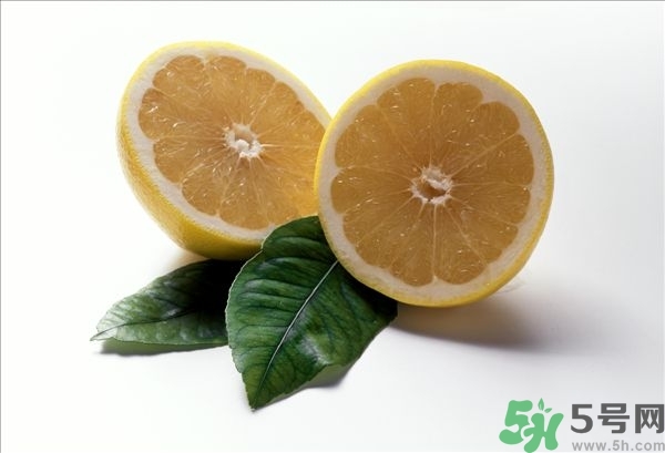 柚子是熱性的嗎？吃柚子要注意什么？