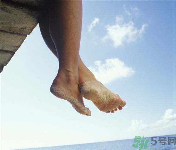 腳水腫是怎么回事？腳水腫了怎么辦？