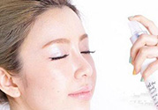 保濕噴霧可以當(dāng)爽膚水嗎？保濕噴霧和爽膚水有什么區(qū)別？