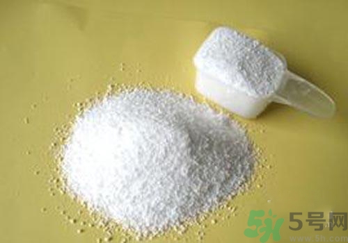 用洗衣粉手發(fā)熱是怎么回事？洗衣粉傷手怎么辦？