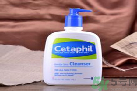 cetaphil絲塔芙溫和無(wú)泡潔面乳適合什么膚質(zhì)？cetaphi潔面乳敏感膚質(zhì)可以用嗎？