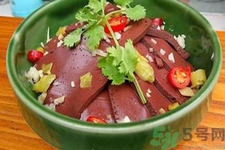 寶寶可以吃豬血嗎？寶寶多大可以吃豬血？