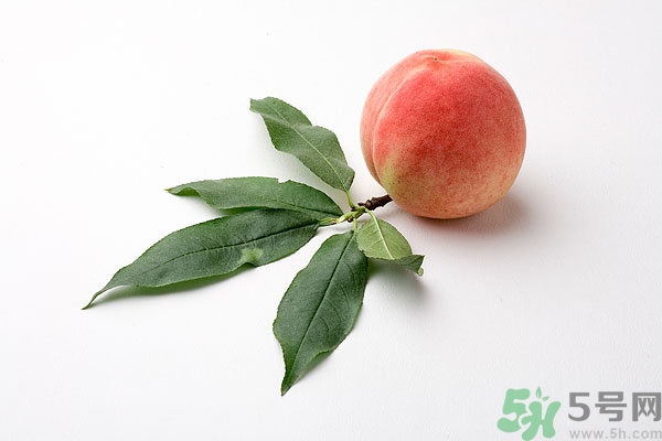 桃子裂口是什么原因？表面有裂口的桃子能吃嗎？