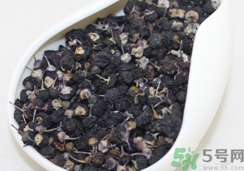 吃黑枸杞會(huì)上火嗎？吃黑枸杞會(huì)不會(huì)上火？