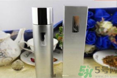AHC神仙水適合什么年齡？ahc神仙水適合年齡段