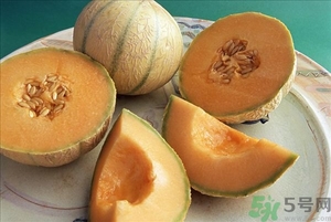 香瓜瓤籽可以吃嗎？香瓜皮能吃嗎？