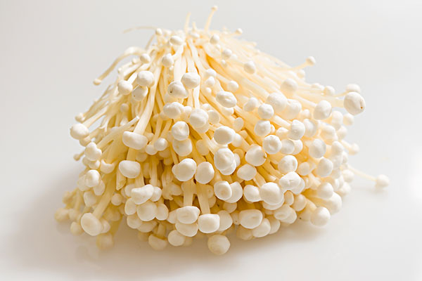 金針菇變黃了還能吃嗎？金針菇放久了黃了可以吃嗎？