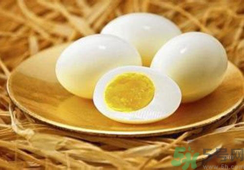 煮熟的雞蛋隔夜可以吃嗎？吃了隔夜的熟雞蛋有什么危害？