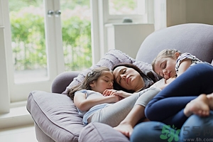 睡眠不規(guī)律如何調整？睡眠不規(guī)律會胖嗎？