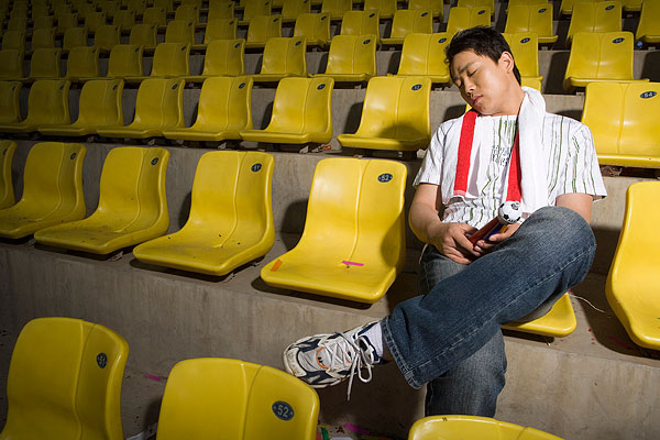 睡眠不足頭痛是什么原因？睡眠不足想吐怎么辦