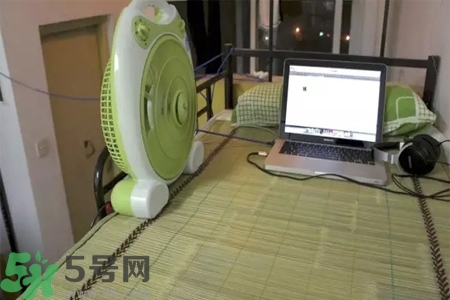 夏天睡涼席好嗎？夏天睡涼席好不好？