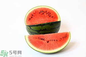如何辨別西瓜生熟？怎么看西瓜熟不熟？