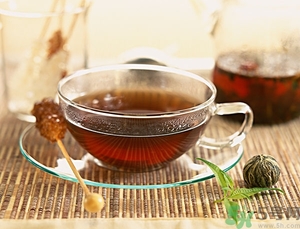 中暑能喝冰水嗎？中暑能吃冰淇淋嗎？