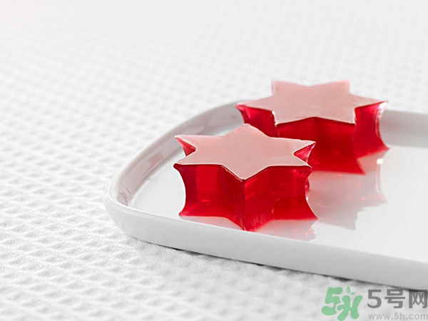 果凍吃了會胖嗎？果凍的熱量高嗎？