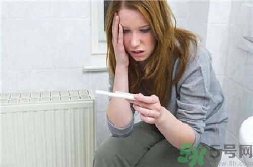 驗孕棒和驗孕試紙哪個好？驗孕棒和驗孕試紙哪個更準(zhǔn)？