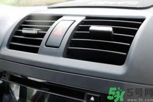 是先熄火還是先關(guān)空調(diào)?車(chē)子不關(guān)空調(diào)直接熄火的危害