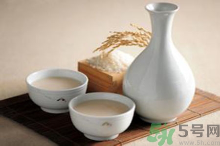 米酒是酸性還是堿性？米酒是堿性的嗎？