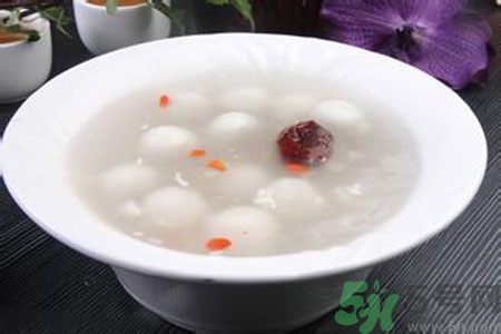米酒為什么變紅？米酒變紅了還能吃嗎？