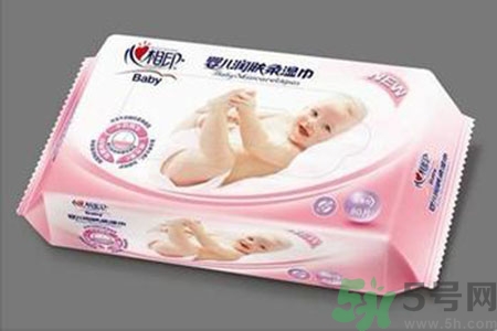 寶寶可以用濕巾紙擦屁股嗎？寶寶用濕巾紙擦屁股有什么危害？